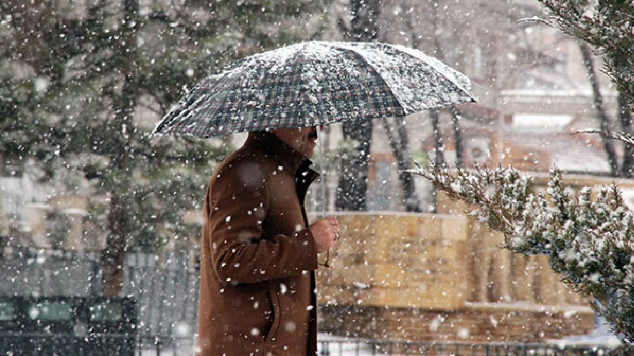 Meteoroloji, günlük hava tahminini açıkladı: Sağanak yağış ve kar var