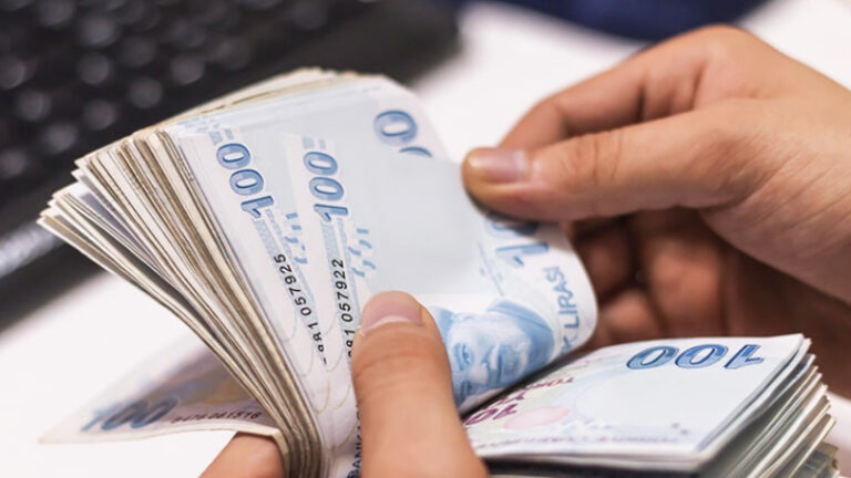 hukumetin-memura-son-zam-teklifine-sendikalardan-tepki-bu-rakam-cok-komik-kabul-edilemez-fdjrBjMh.jpg